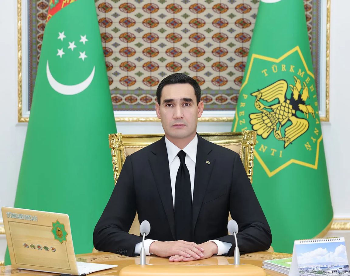 Prezident ähli edara-kärhanalaryň işgärlerine 20-nji dekabra çenli aýlyk zähmet haklarynyň tölenilişine berk gözegçilik etmegi tabşyrdy