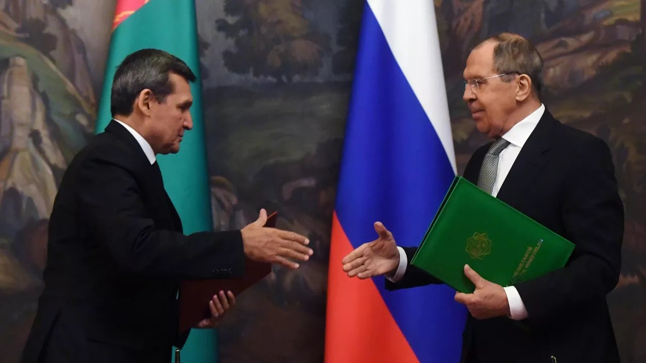 S.Lawrow Russiýanyň Türkmenistan bilen hyzmatdaşlygyny giňeltmek isleýändigini aýtdy