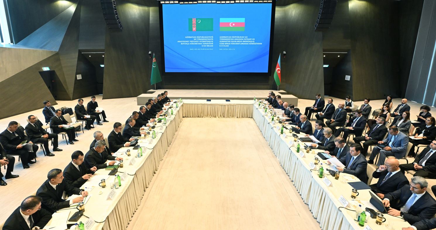 Türkmenistan we Azerbaýjan energetika hyzmatdaşlygyny işjeňleşdirmegi ylalaşdylar
