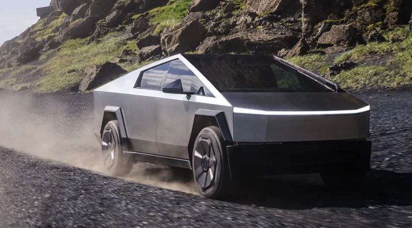 Компания Tesla отозвала почти 700 тысяч автомобилей