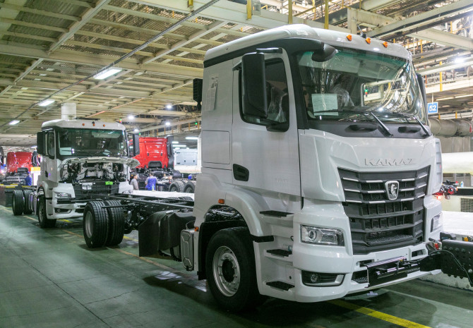 «KAMAZ» «K5» nesliniň ýük daşamak üçin niýetlenen täze modelini öndürdi