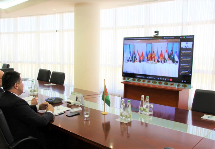 Туркменский эксперт выступил на Центральноазиатском форуме Шри-Ланки