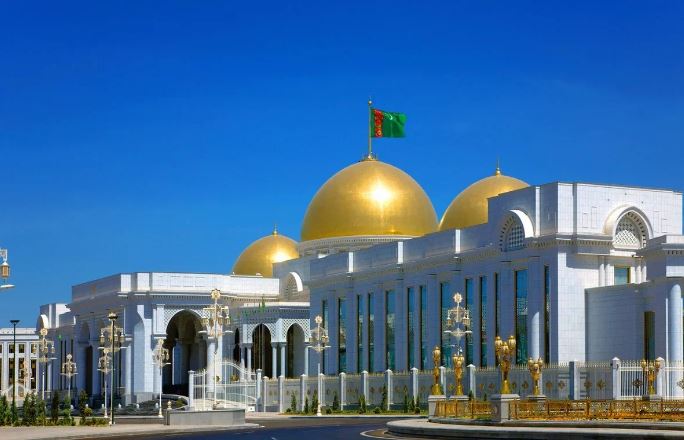 Президент Туркменистана поздравил участников «Turkmentextile Expo – 2025»