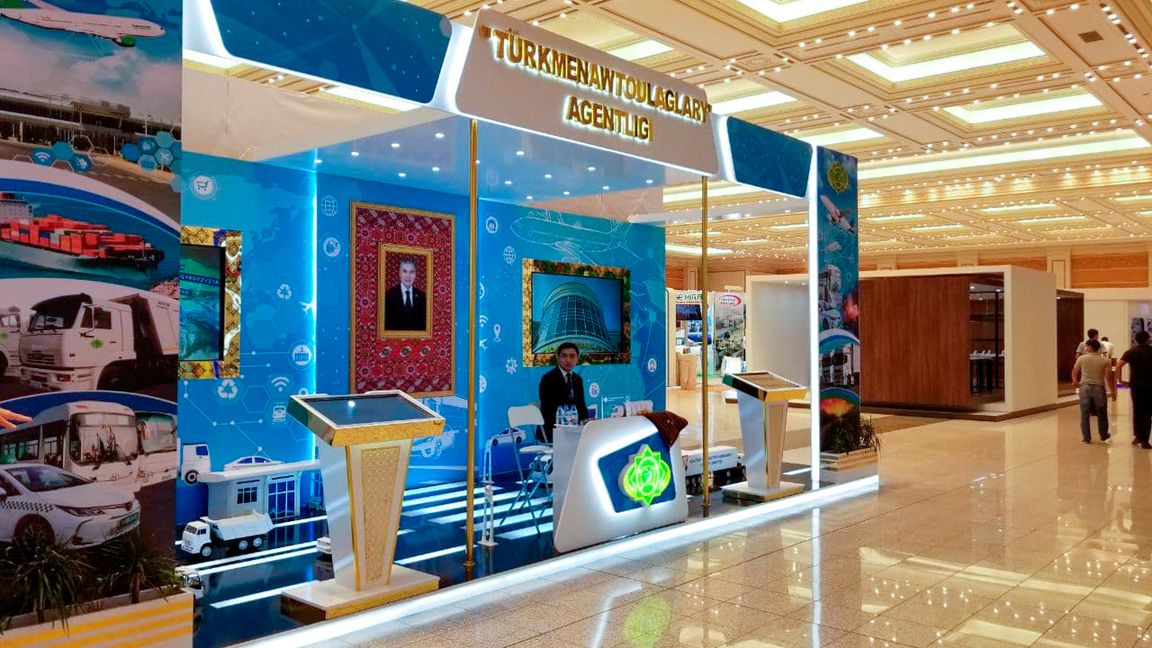 The “Türkmenawtoulaglary” agency participated in the exhibition dedicated to the anniversary of the independence of Turkmenistan