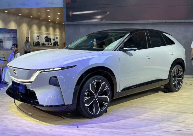 Электрокроссовер Mazda EZ-60 бьет рекорды по предзаказам