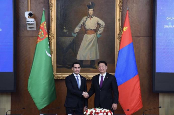 Ulan-Batorda Türkmenistanyň we Mongoliýanyň Prezidentleriniň arasynda gepleşikler geçirildi