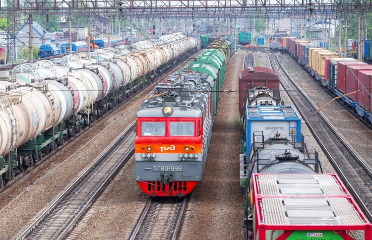 Грузооборот РЖД за апрель 2024 года снизился по сравнению с аналогичным периодом прошлого года на 4,9%