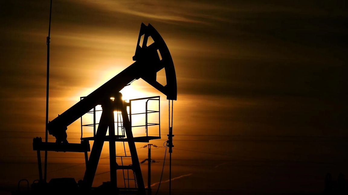 «Туркменнефть» заключил контракт с компанией ОАЭ на поставку цементировочных агрегатов