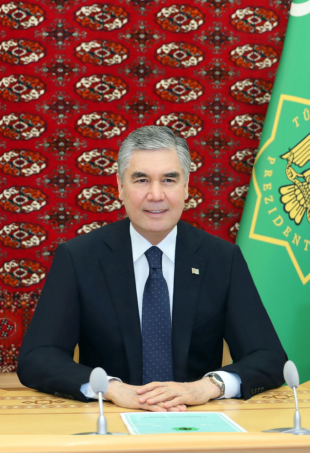 The President of Turkmenistan was awarded a badge of distinction for employees of the diplomatic service