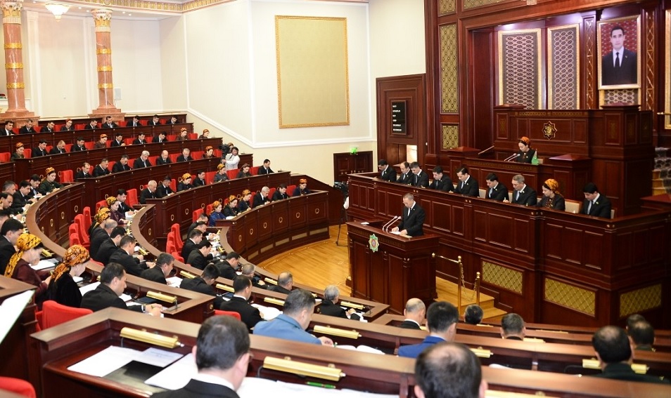 Türkmenistanyň Mejlisi sekiz aýda 15 Kanun kabul etdi