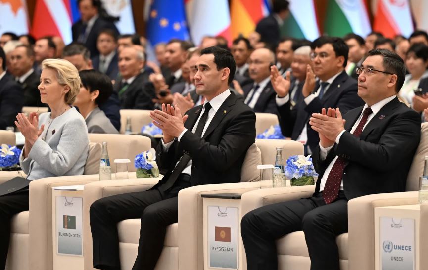 Президент Туркменистана принял участие в Самаркандском международном климатическом форуме