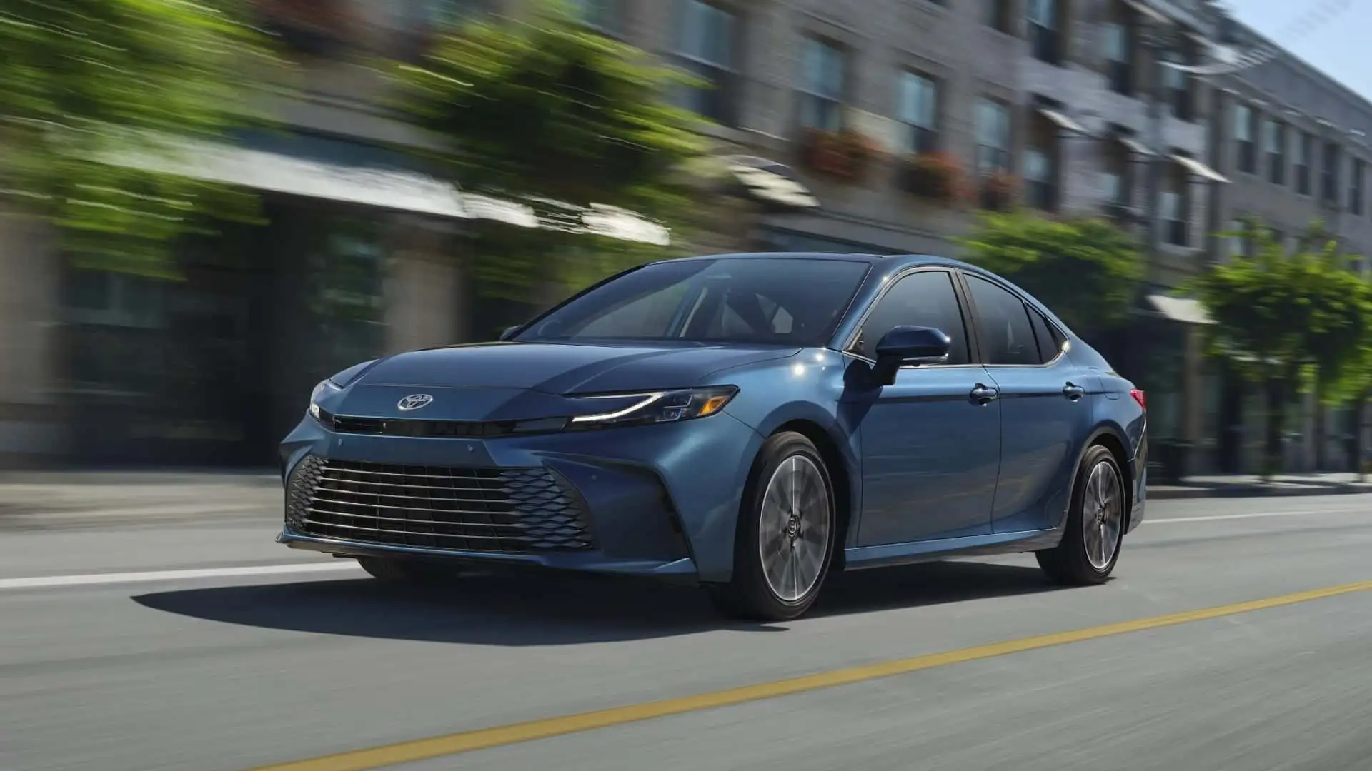 «Toyota Camry 2025» ABŞ-da satuwa çykarylýar