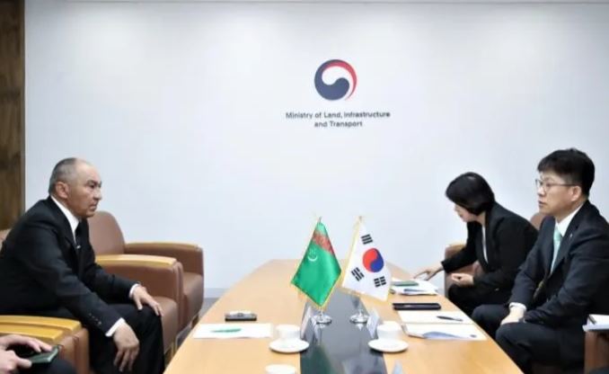 Türkmenistan we Koreýa Respublikasy gurluşyk pudagyndaky hyzmatdaşlygy ara alyp maslahatlaşdylar